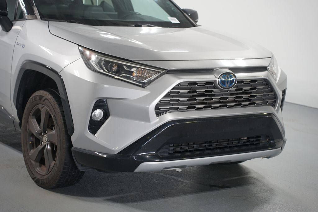 Thumbnail: 2021 Toyota RAV4 - 4