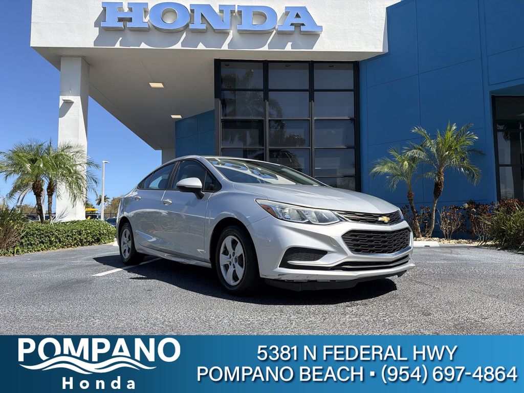2018 Chevrolet Cruze LS Sedan FWD