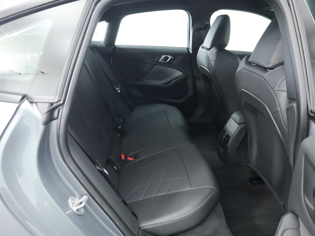 Thumbnail: 2026 BMW 2 Series - 23