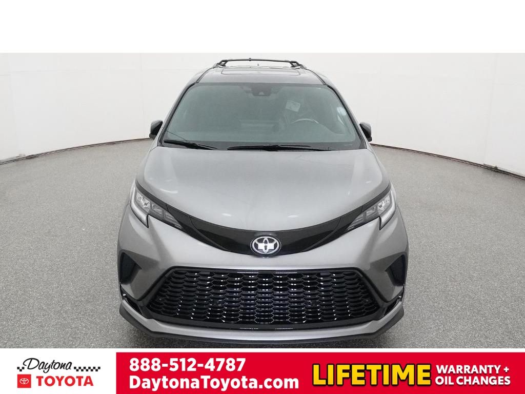New 2026 Toyota Sienna Van