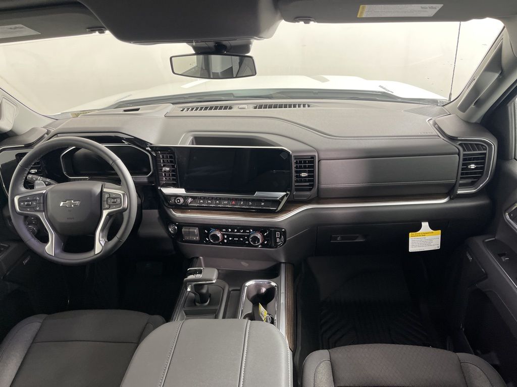 Thumbnail: 2026 Chevrolet Silverado 1500 - 17