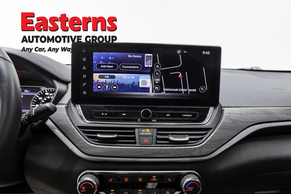 Used 2023 Black Nissan 2.5 SV image 12