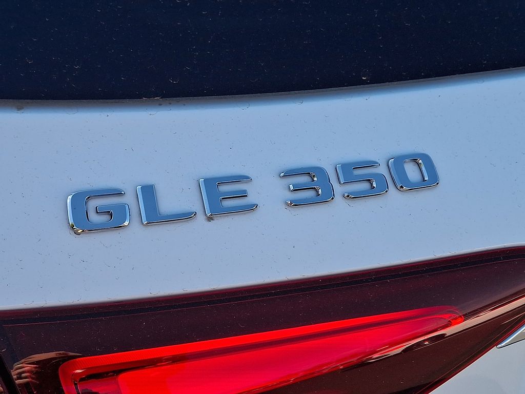 Thumbnail: 2026 Mercedes-Benz GLE - 19