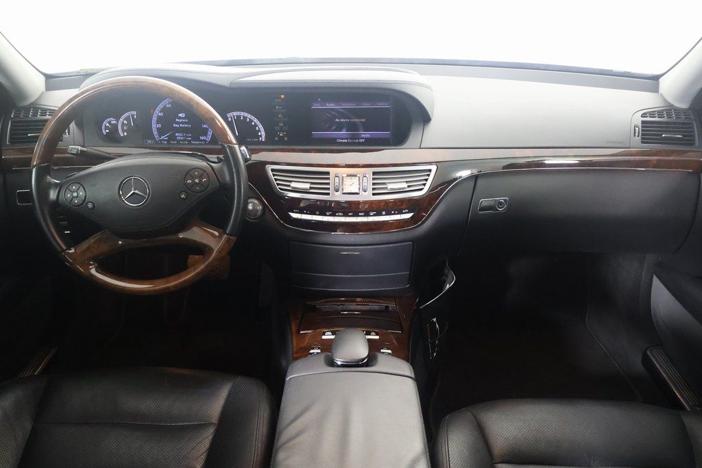 2011 Mercedes-Benz S-Class S 550 8