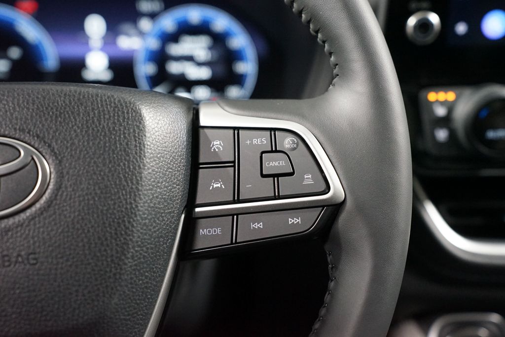 Thumbnail: 2026 Toyota Grand Highlander - 13