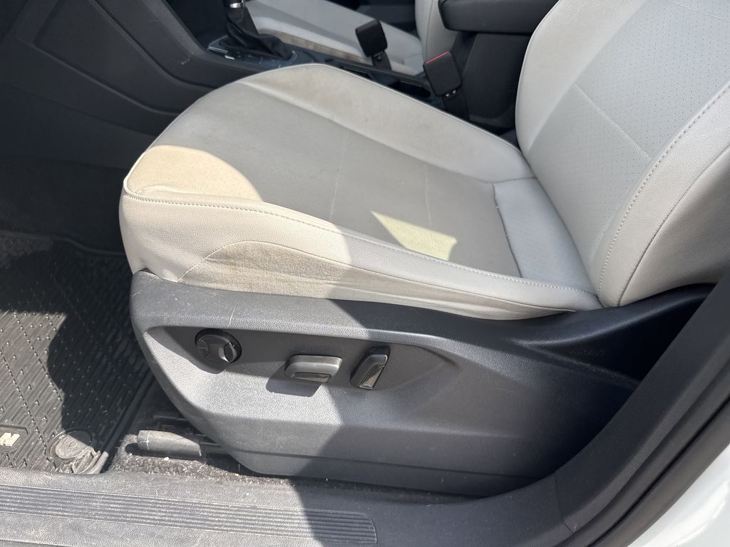 2019 Volkswagen Tiguan 2.0T SEL White at Bravo Nissan
