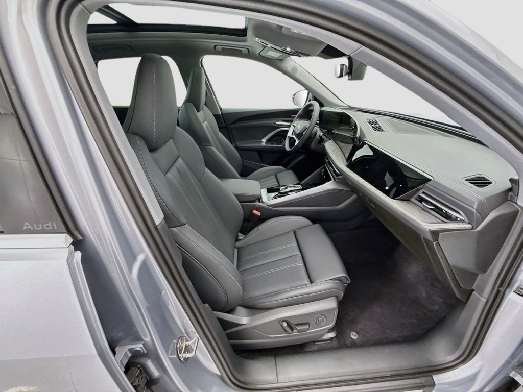 Thumbnail: 2026 Audi Q5 - 19
