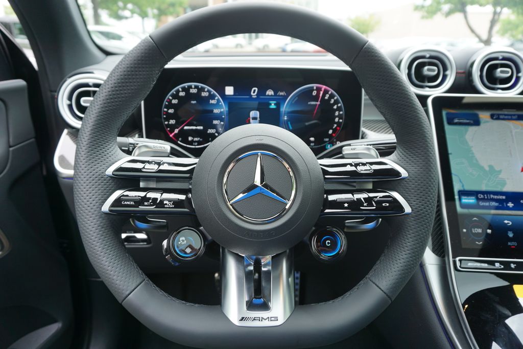 2025 Mercedes-Benz GLC 63 AMG 30