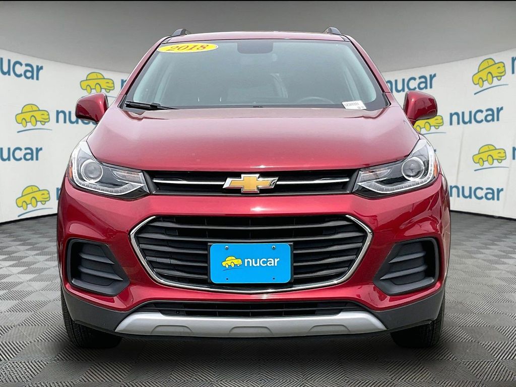 2018 Chevrolet Trax — photo 2