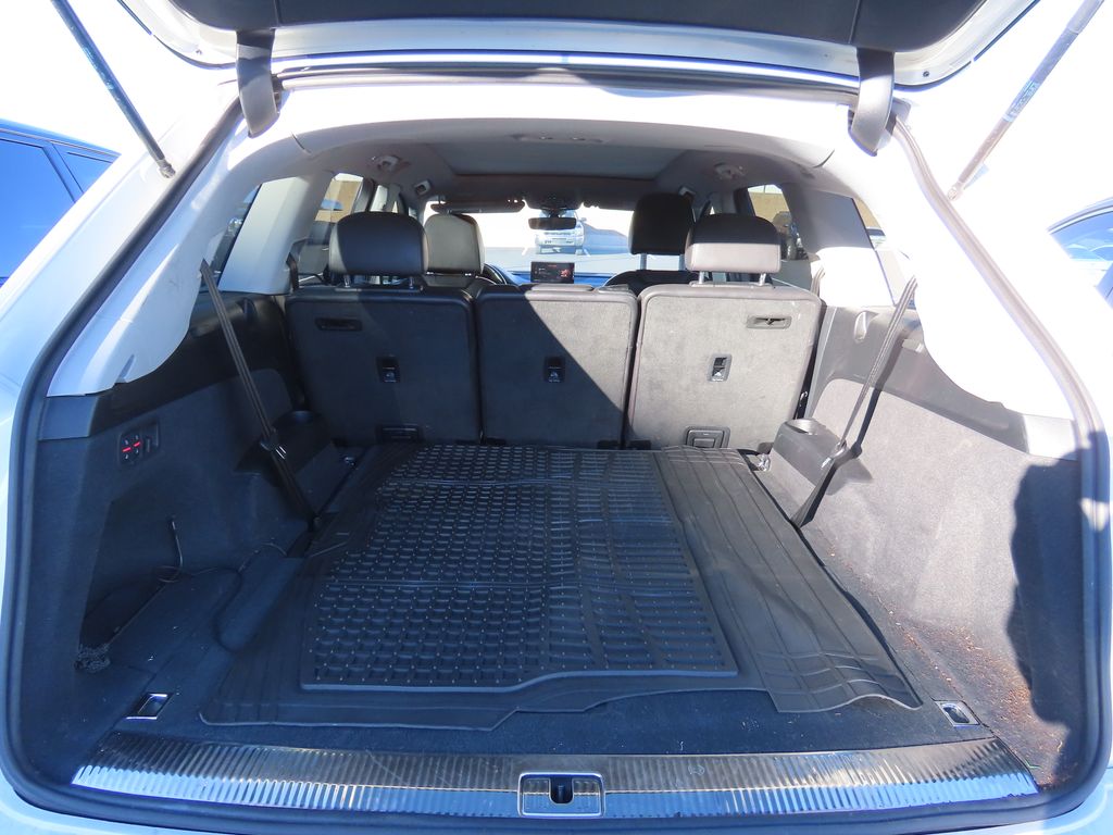 Thumbnail: 2019 Audi Q7 - 12