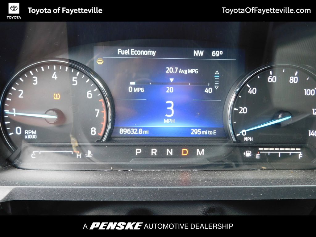 2020 Ford Explorer XLT 12