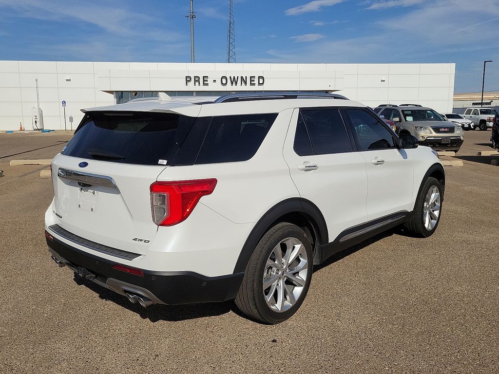 2021 Ford Explorer Platinum - 10