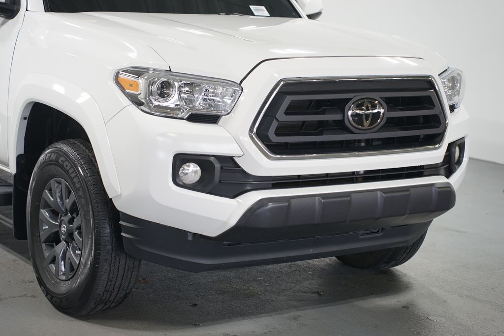 Thumbnail: 2023 Toyota Tacoma - 4