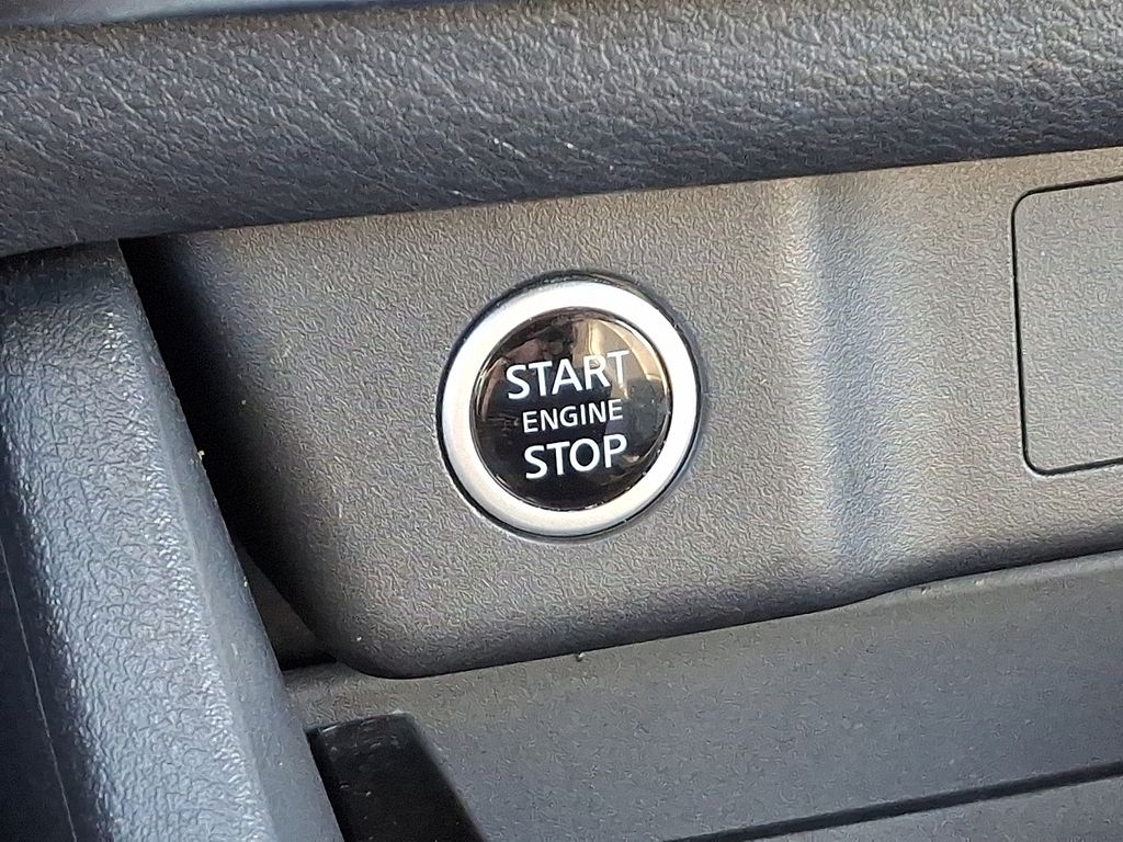 Thumbnail: 2023 Nissan Rogue - 25