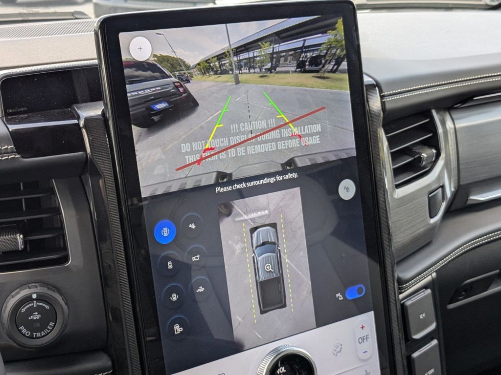 2025 Ford F-150 Lightning Platinum