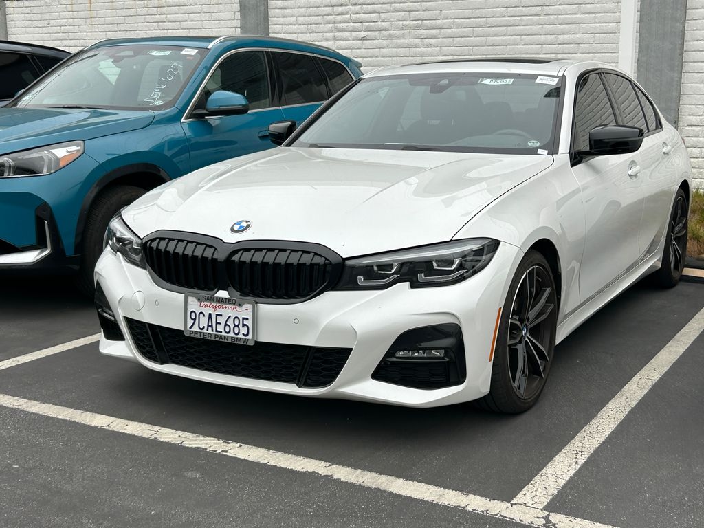 Thumbnail: 2022 BMW 3 Series - 2