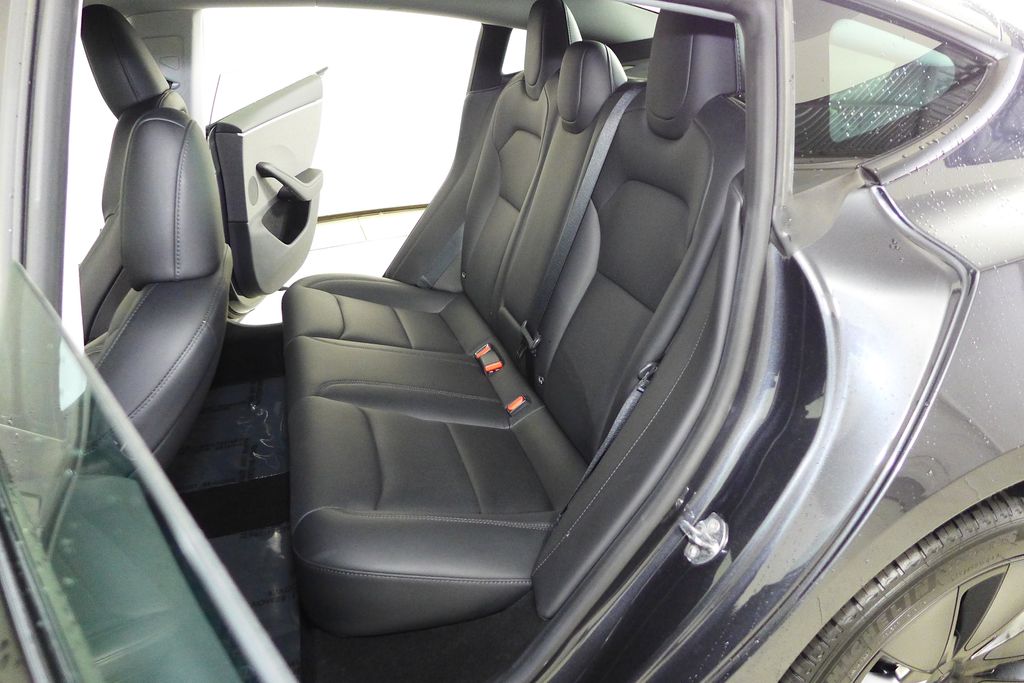 Thumbnail: 2025 Tesla Model 3 - 21