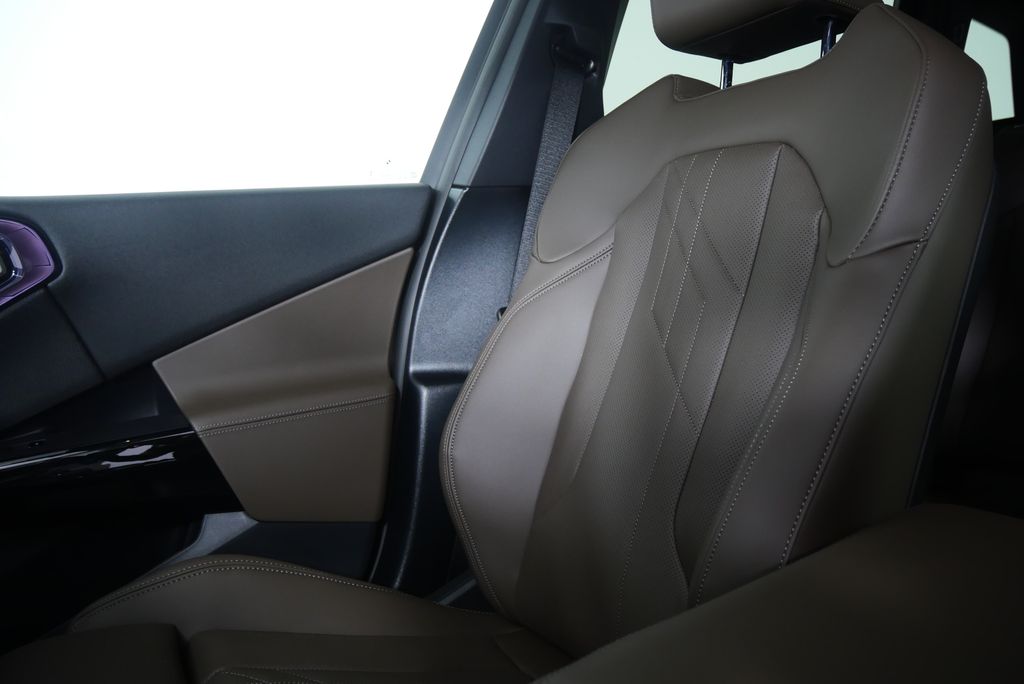 Thumbnail: 2026 BMW X3 - 23