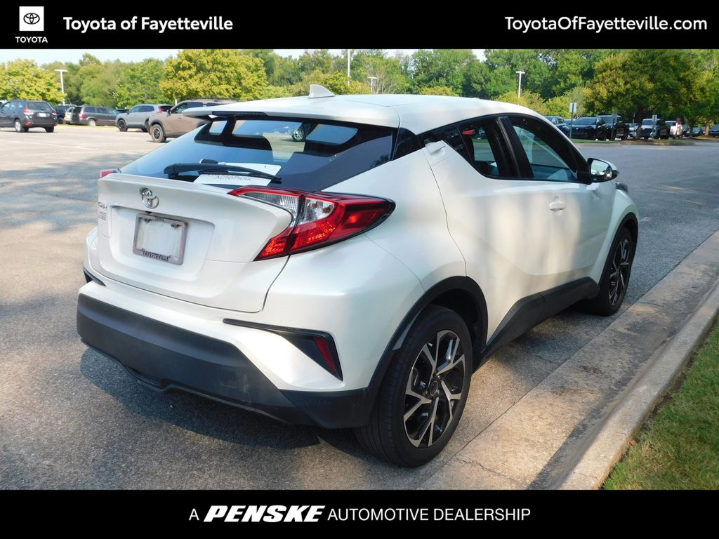 Thumbnail: 2018 Toyota C-HR - 4