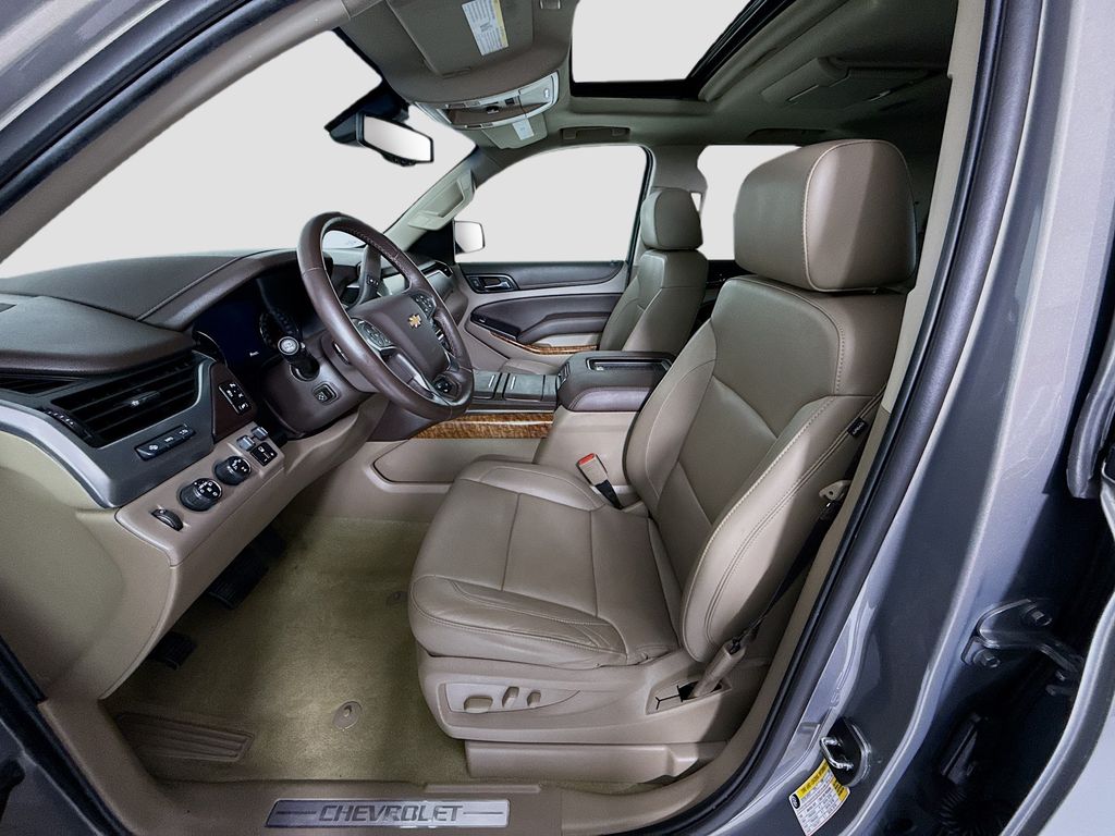Thumbnail: 2017 Chevrolet Tahoe - 19