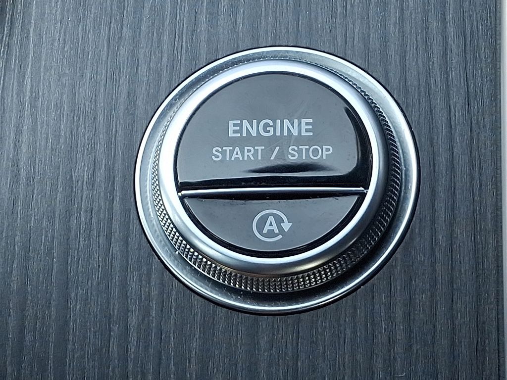 2022 Mercedes-Benz C-Class C 300 25