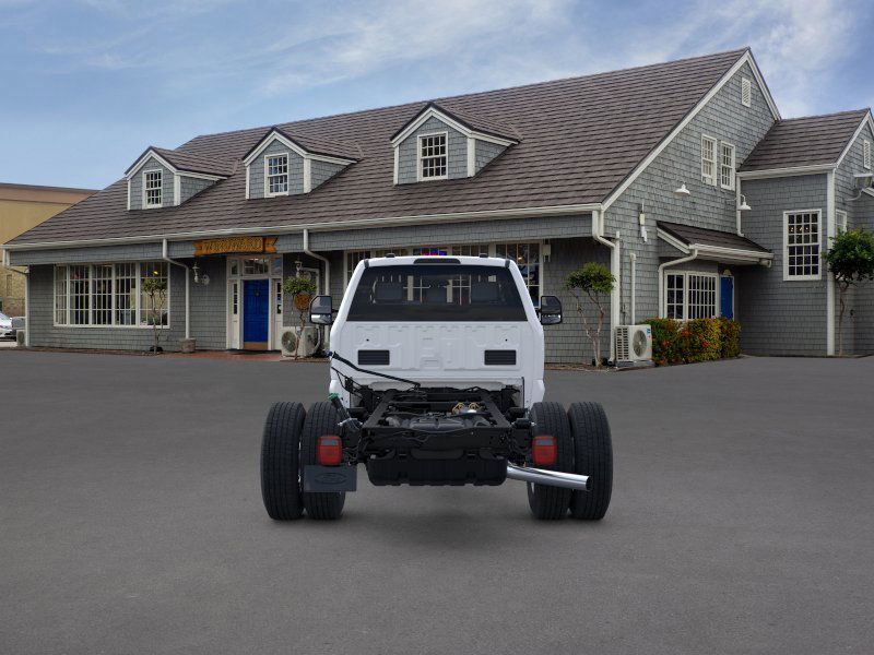 New 2025 White Ford XL image 5