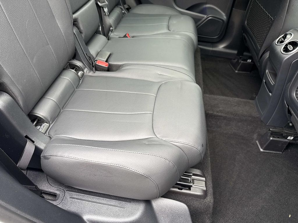 Thumbnail: 2022 Mercedes-Benz GLB - 27