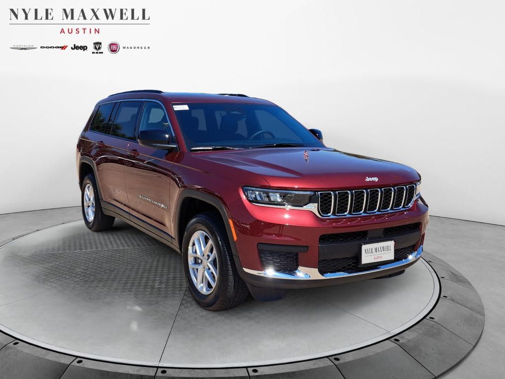 New Car 2025 Jeep Grand Cherokee L  Laredo For Sale In Austin, Texas