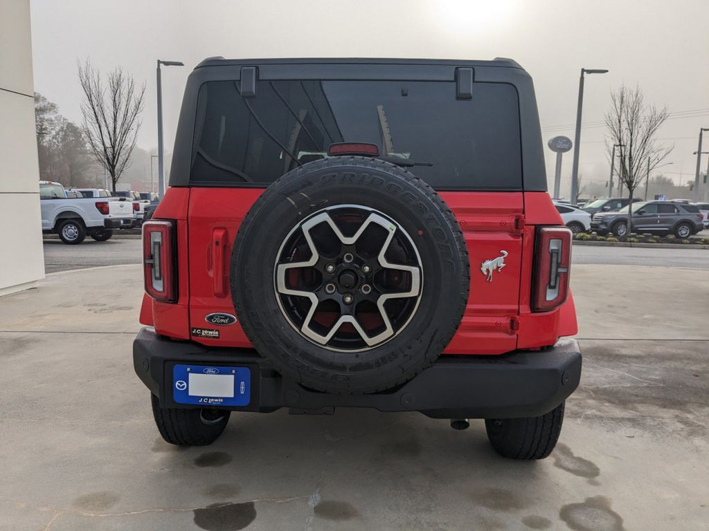 2024 Ford Bronco Outer Banks