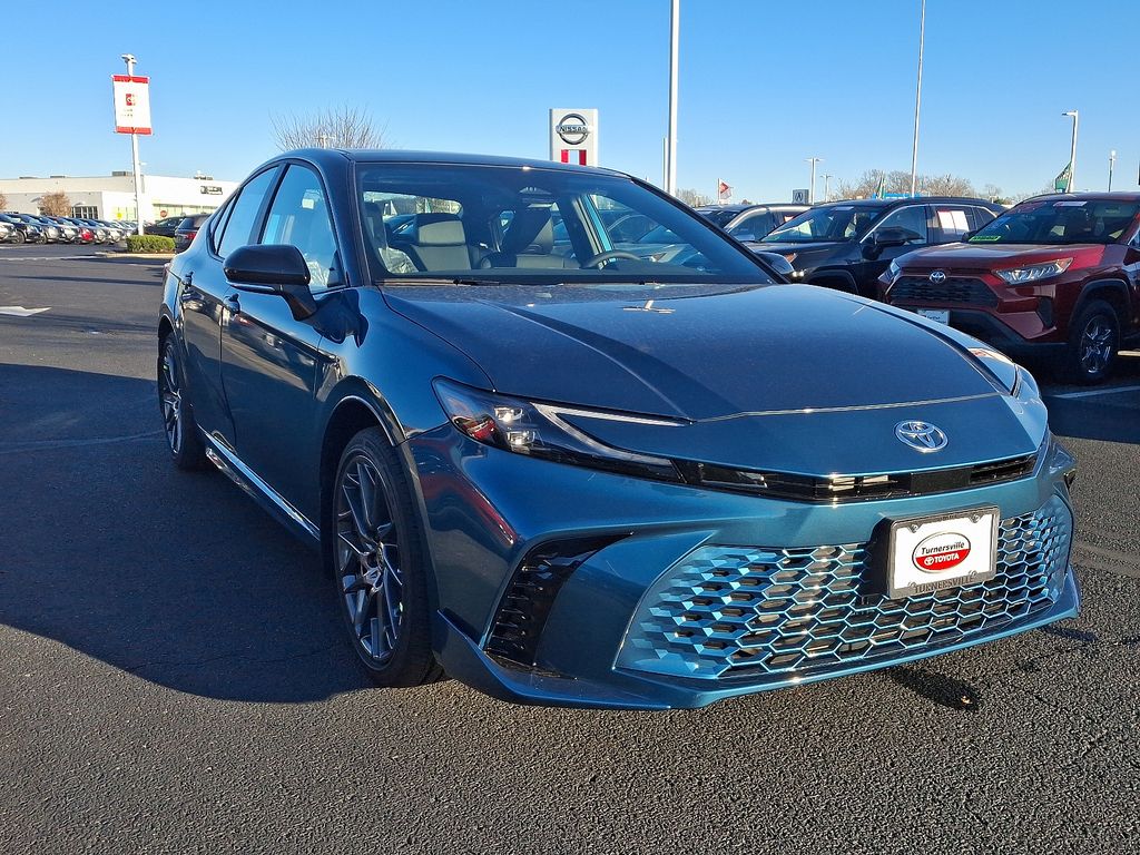 2025 Toyota Camry XSE 2