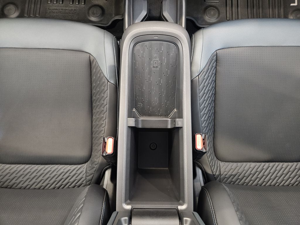 2026 Nissan Leaf PLATINUM+