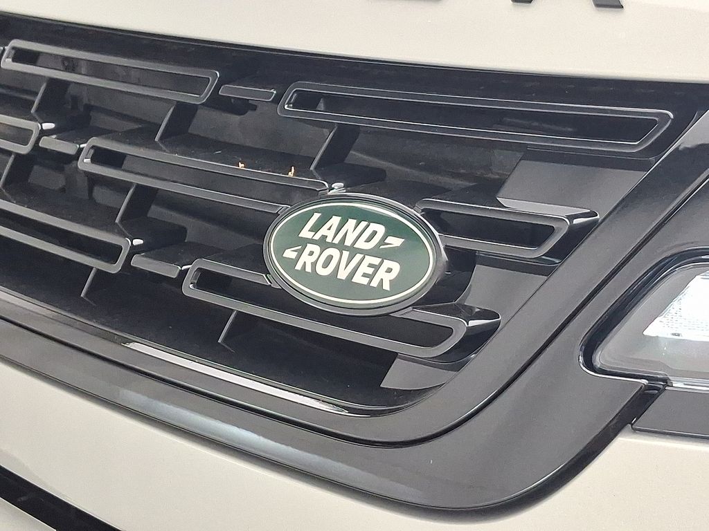 Thumbnail: 2026 Land Rover Range Rover Evoque - 16