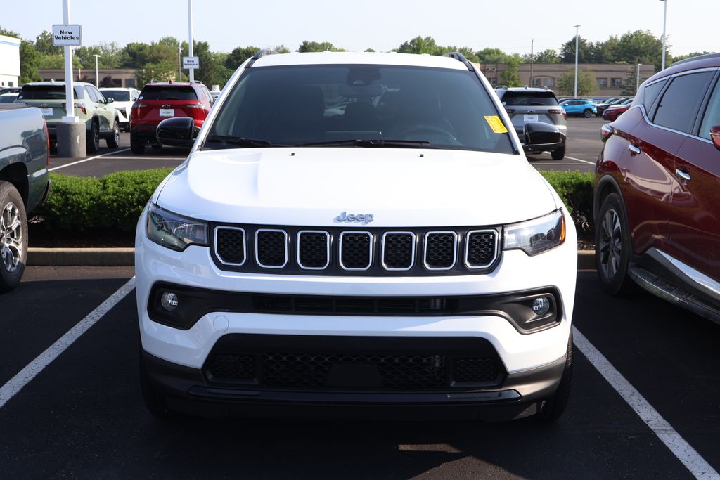 2024 Jeep Compass Latitude 2