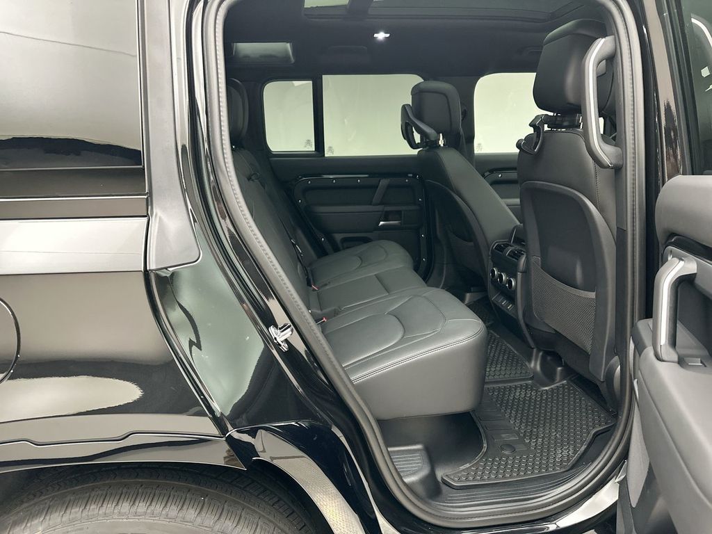 Thumbnail: 2026 Land Rover Defender - 7