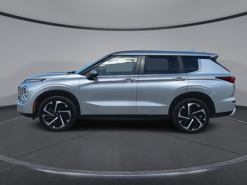 Thumbnail: 2024 Mitsubishi Outlander - 5