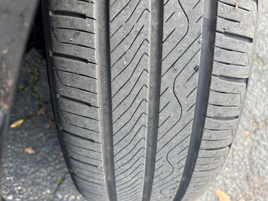 Thumbnail: 2025 Toyota Prius - 30