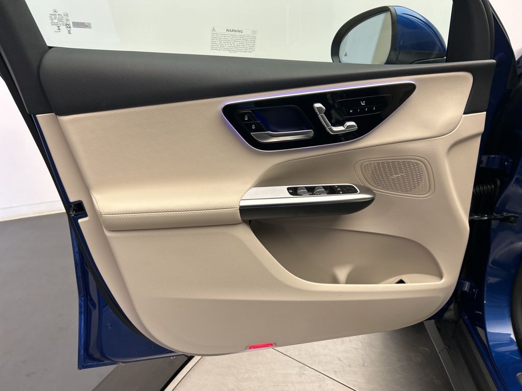 Thumbnail: 2026 Mercedes-Benz GLC - 11