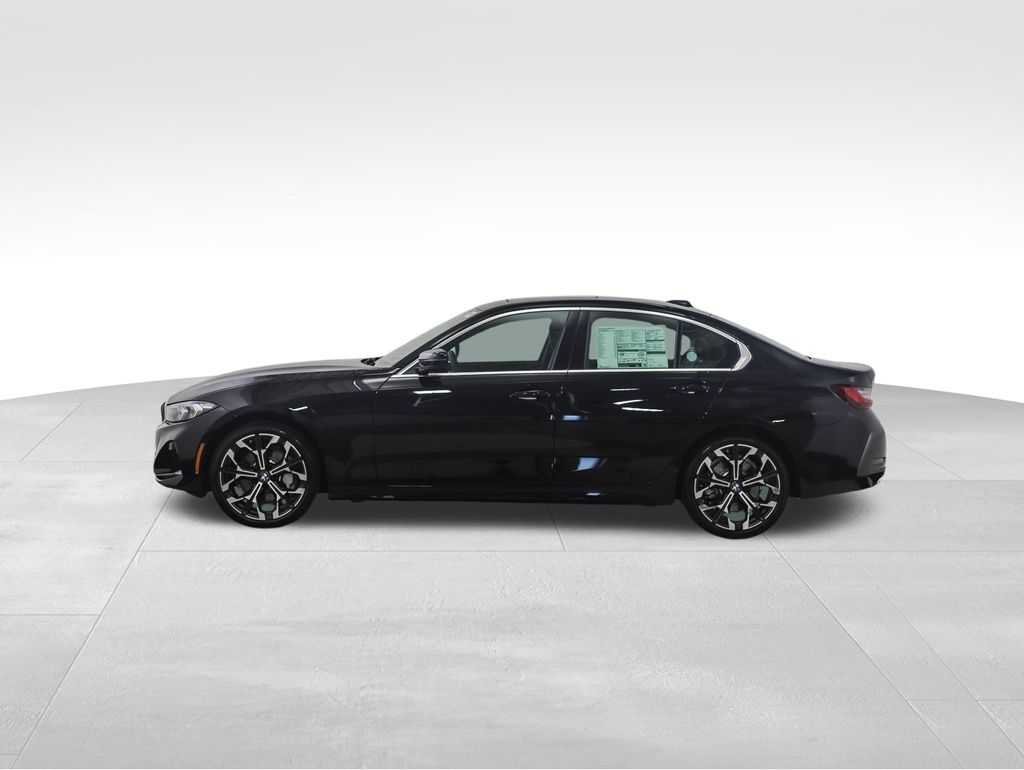 Thumbnail: 2025 BMW 3 Series - 3