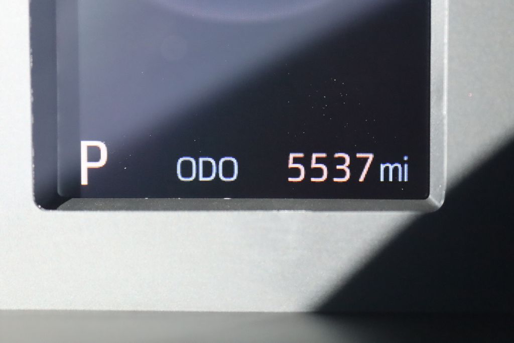 Thumbnail: 2025 Toyota Tundra - 25