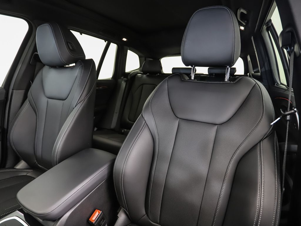 2024 BMW X3 M40i 12