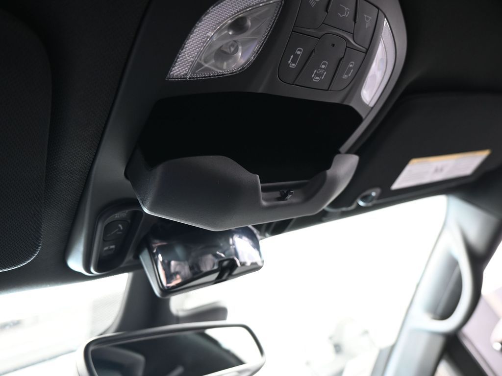 New 2026 Silver Mist Clearcoat Chrysler Limited image 26