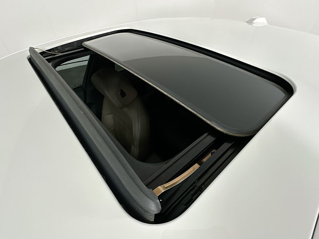 Thumbnail: 2024 BMW i5 - 22