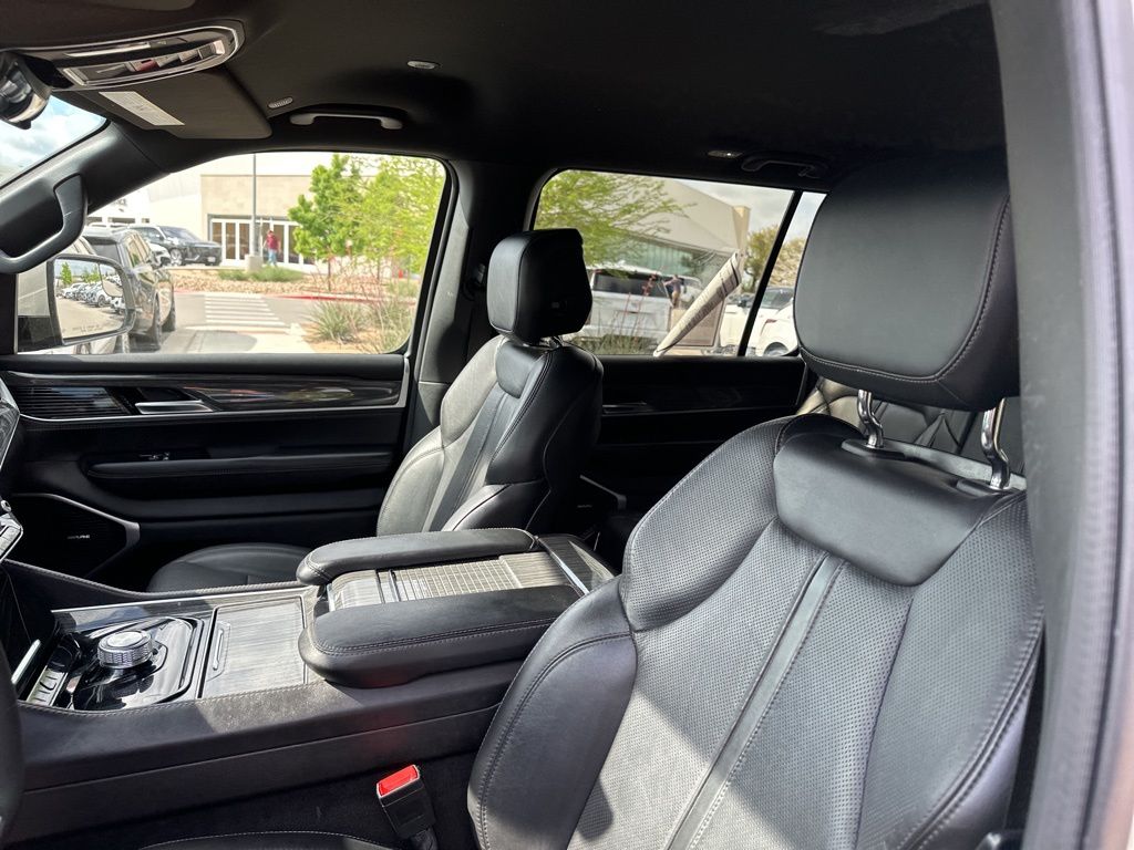 Used Car 2022 Jeep Wagoneer  Series Ii For Sale Under $35,000 In Austin, Texas