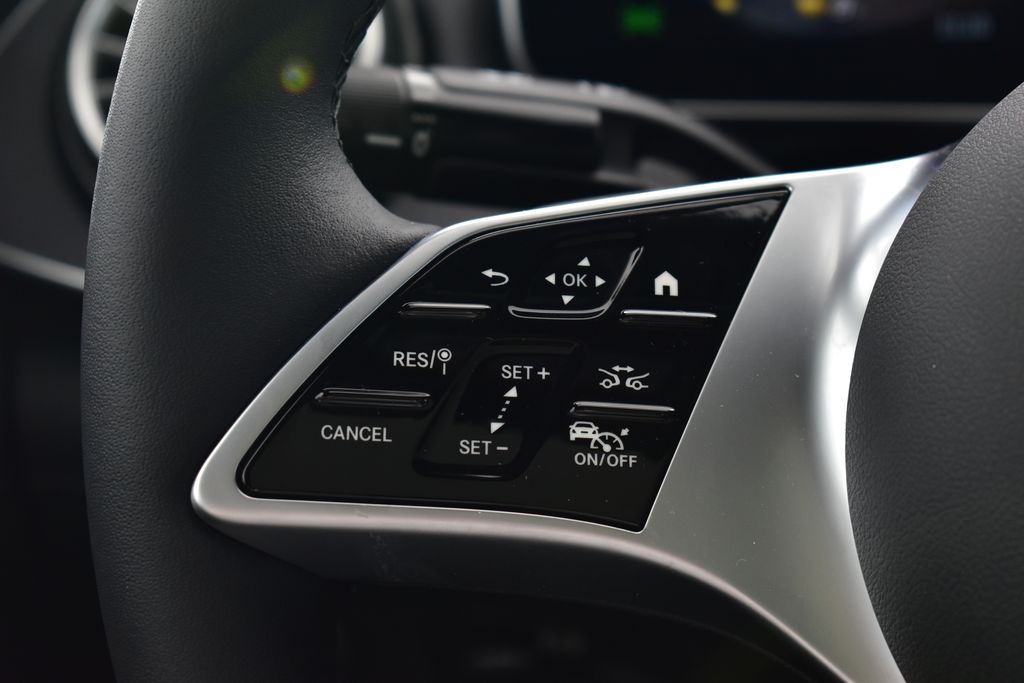 2024 Mercedes-Benz EQE 350 18