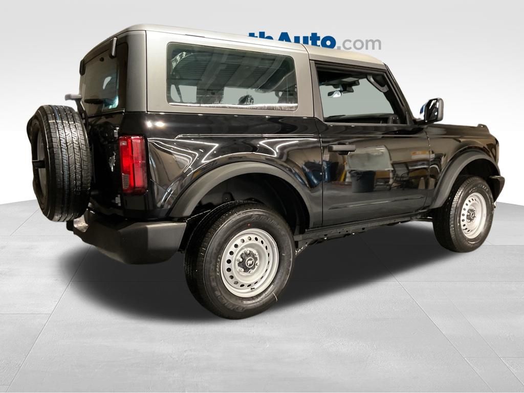 New 2026 Black Ford Base image 4