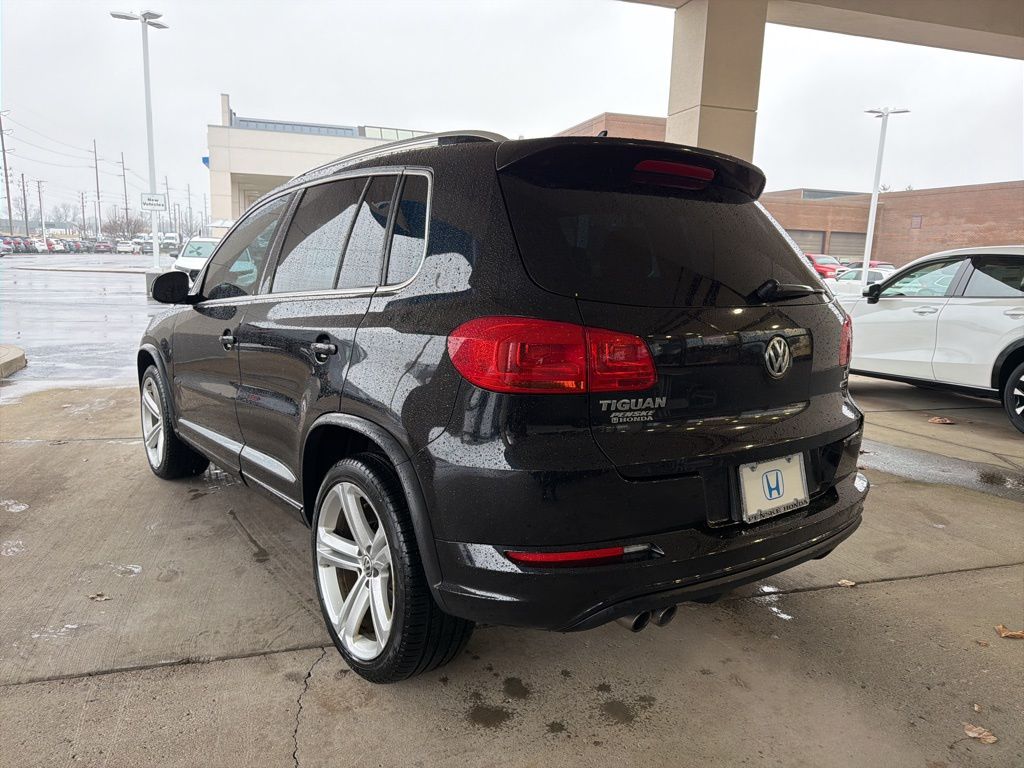 Thumbnail: 2016 Volkswagen Tiguan - 3