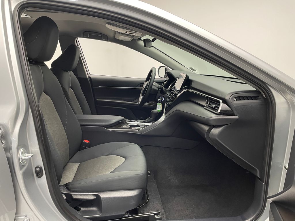 2024 Toyota Camry LE 17