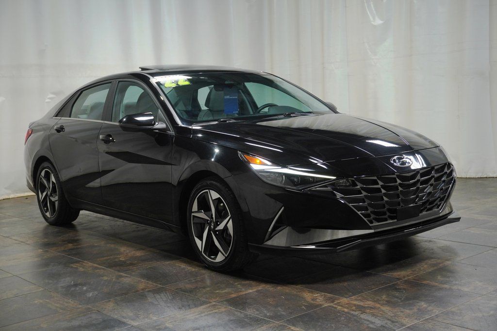 2022 Hyundai Elantra Limited