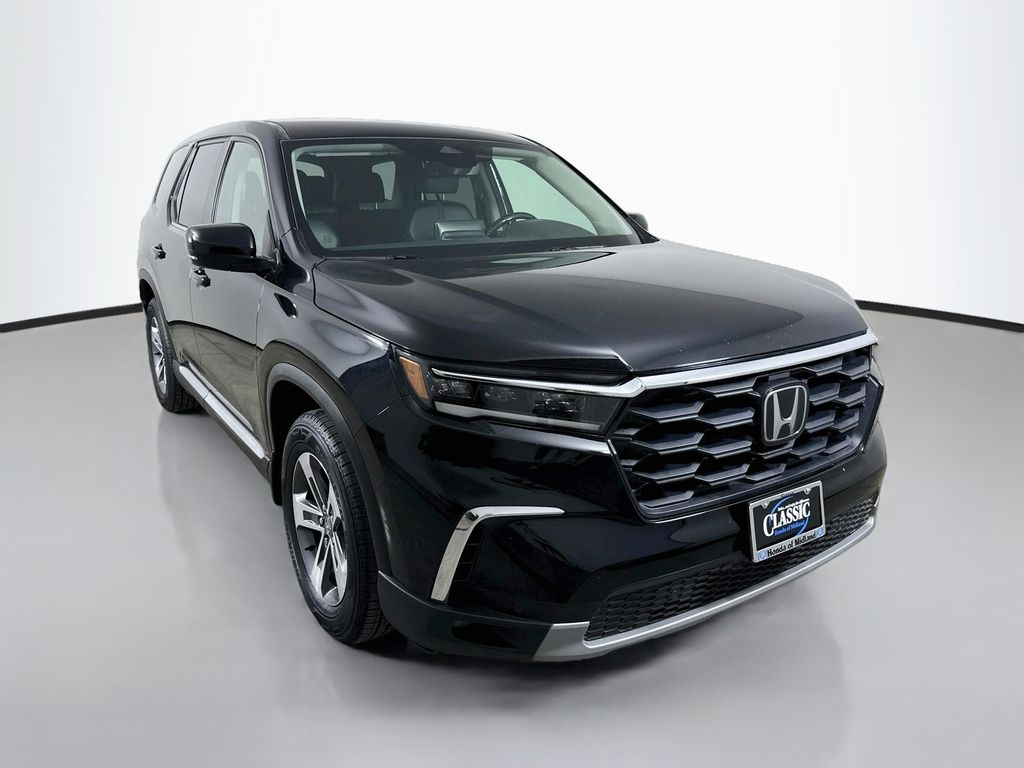 Crystal Black Pearl 2025 Honda Pilot SUV / Crossover Front-Wheel Drive Automatic
