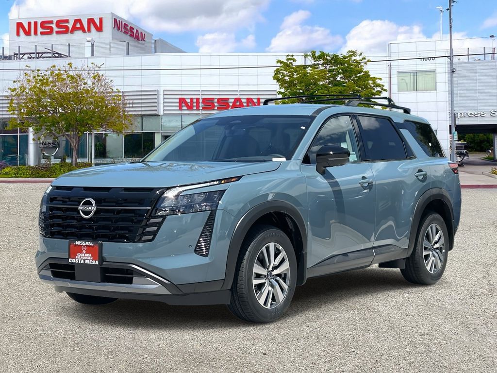 2026 Nissan Pathfinder SL